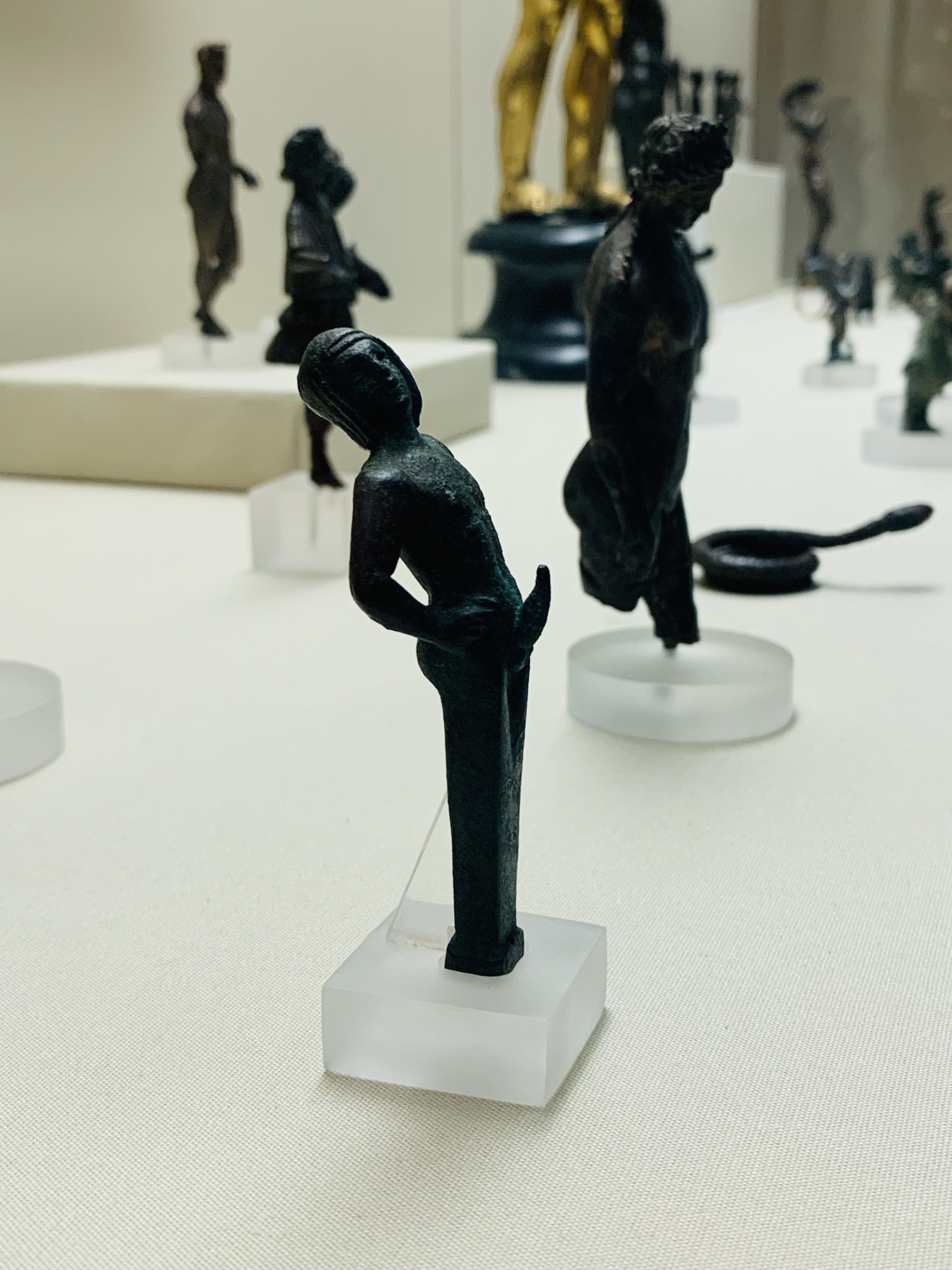 0298DC39-8869-4D96-B747-E0A3DE9F7975