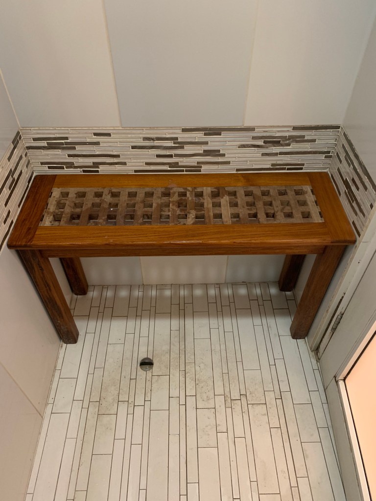 8603F83B-32FE-4AA8-BC44-18978A1266CA