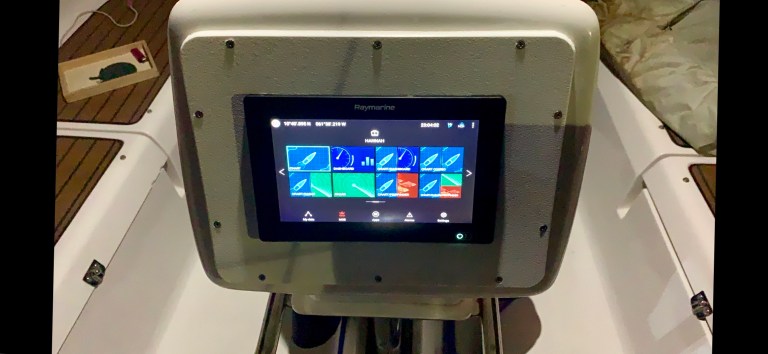 D80DD6F0-E3A6-4A6F-8E5F-270DDBD151C8